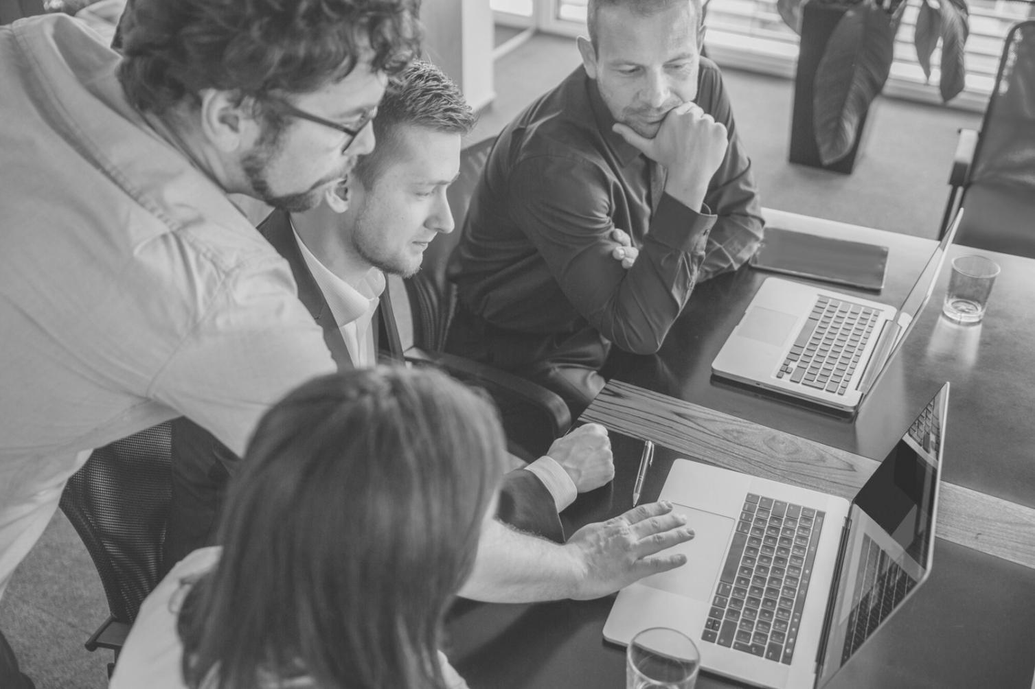 Finanzplanung und Strategieentwicklung im Geschäftskontext